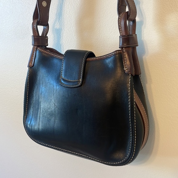 Vintage Dooney and Bourke Two- Toned Handbag Feedbag - Picture 6 of 13